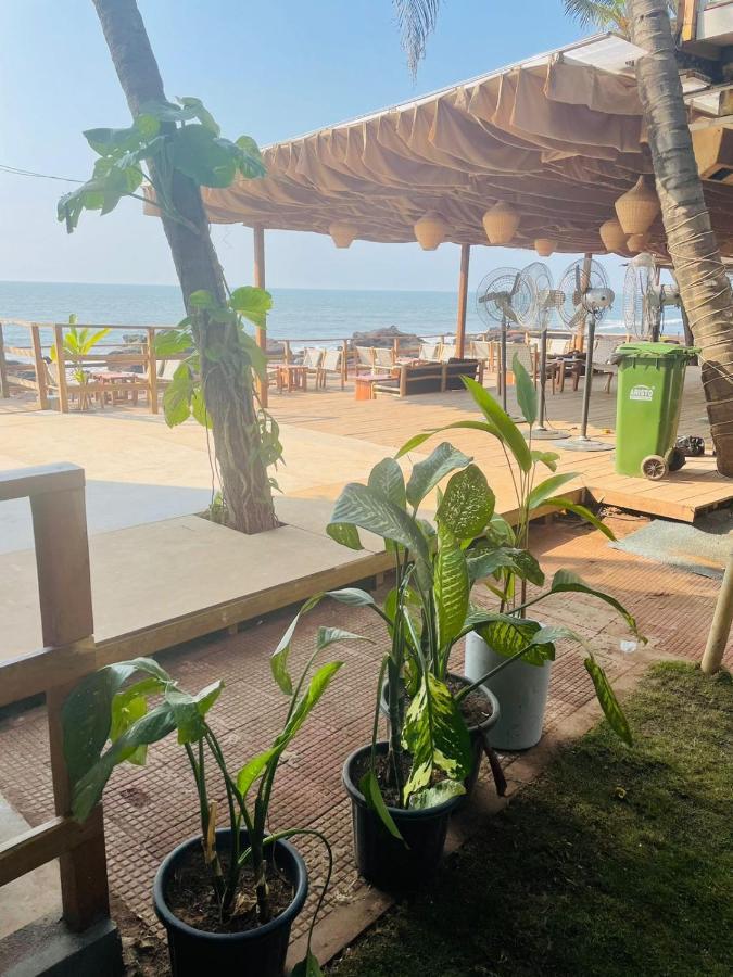 Ukiyo Beach Resort Mandrem Extérieur photo