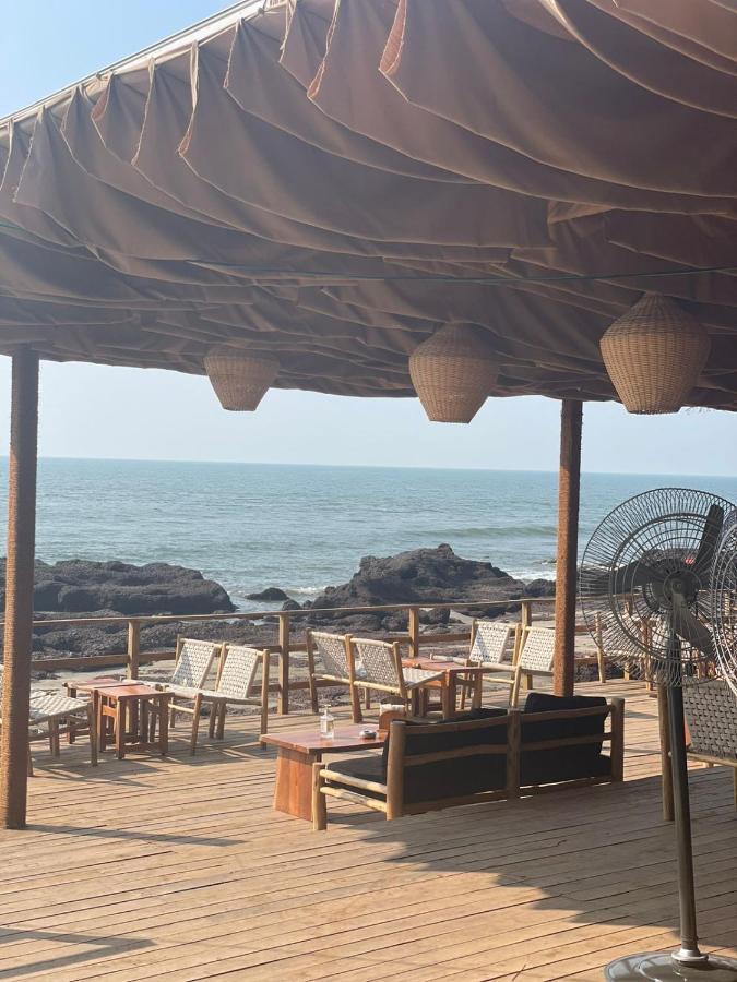 Ukiyo Beach Resort Mandrem Extérieur photo