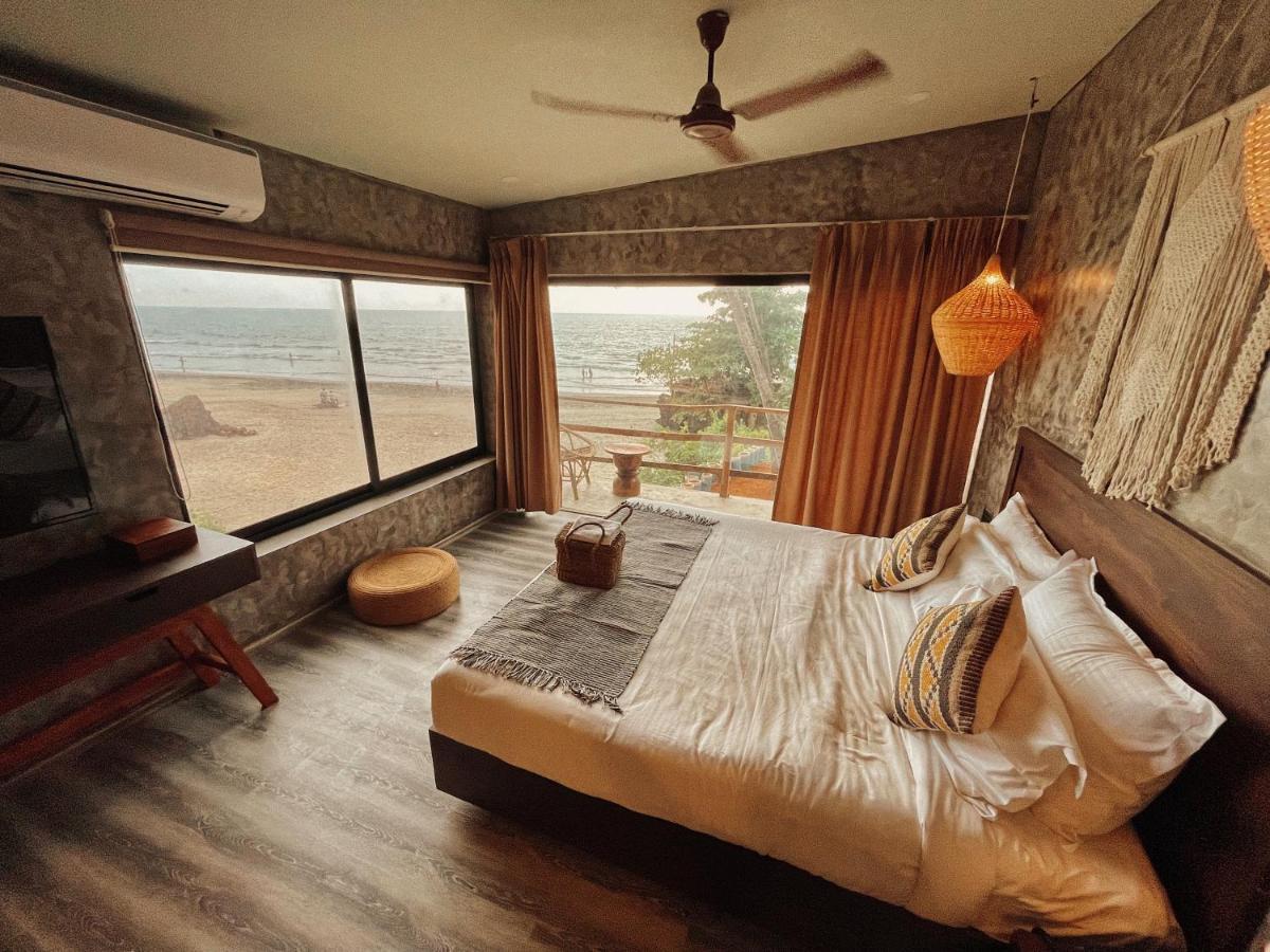 Ukiyo Beach Resort Mandrem Extérieur photo